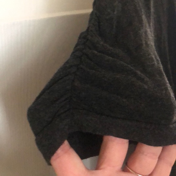 Short sleeve cover up - Picture 2 of 4